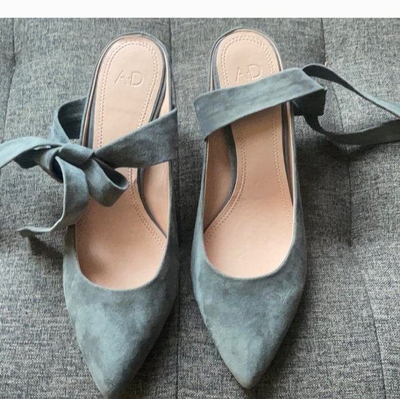 AD & Daughters Grey Suede Kitten Heel Ankle Tie Shoe 8 - Picture 2 of 13